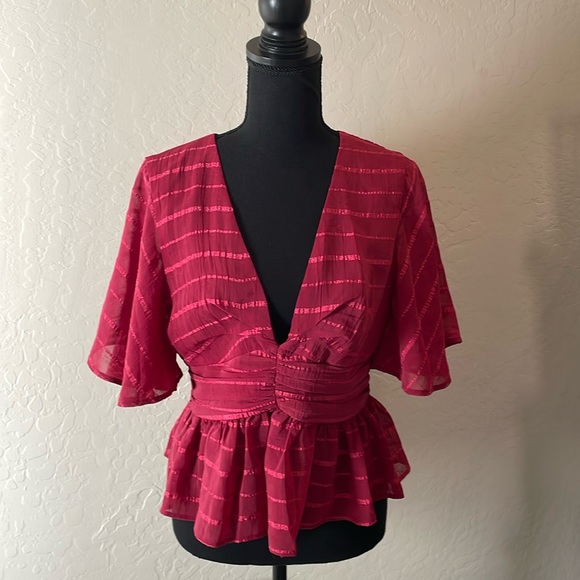 Burgundy top - Picture 1 of 5